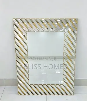 Linear Design Decorative Wall Mirror