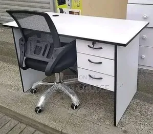 Quality Working Desk With Mesh Chair