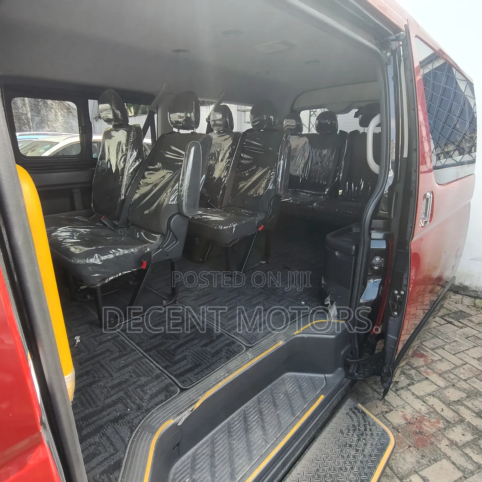 Toyota HiAce 2019 Red