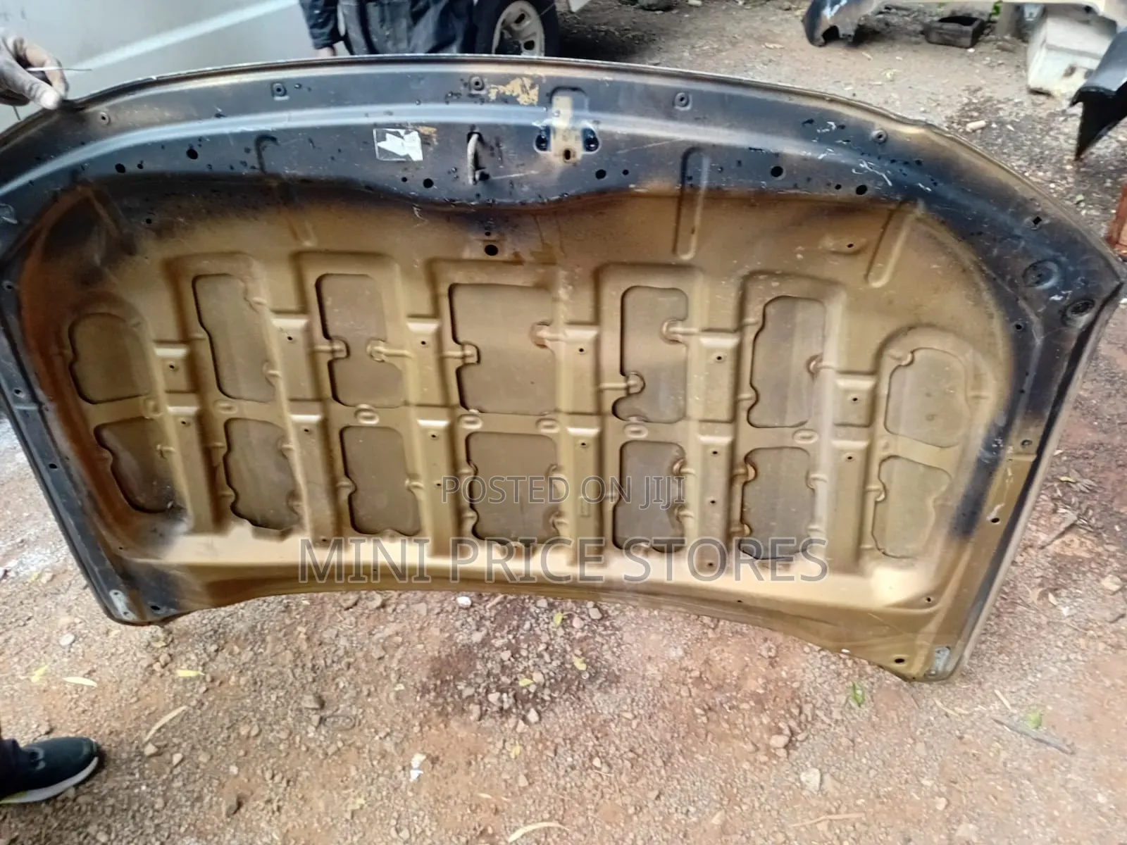 Lc 200 Bonnet 2008 -2015 Model