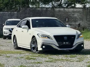 Toyota Crown 2019