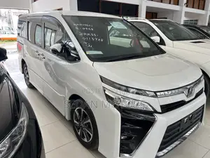 Toyota Voxy 2019 White