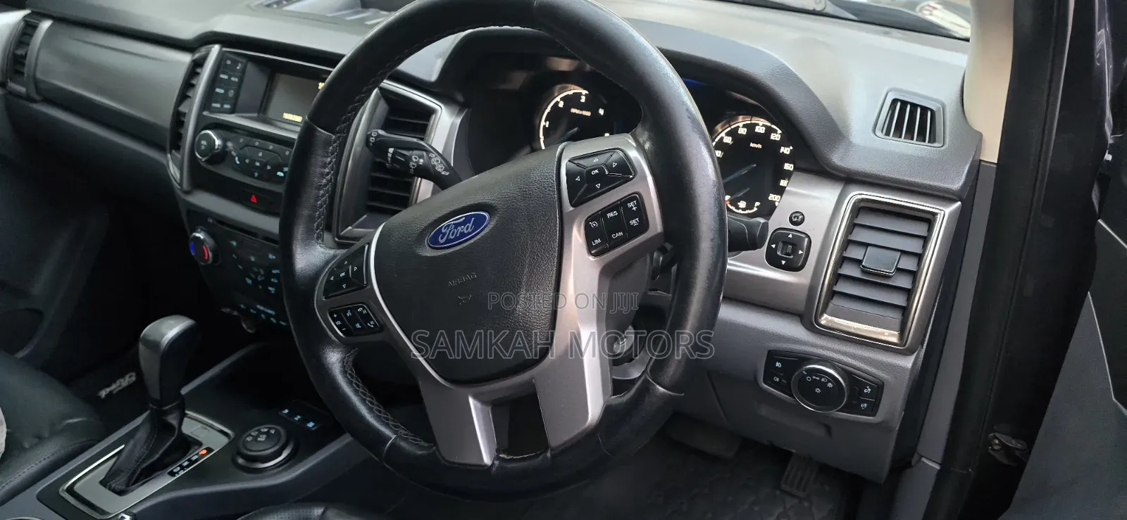 Ford Everest 2019 Gray