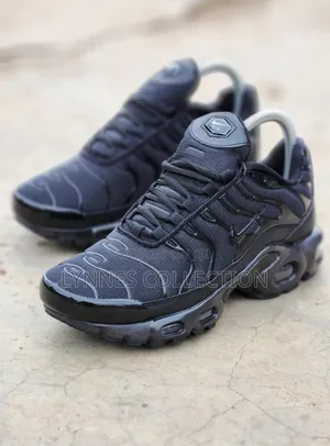 Nike Tn All Black Unisex Sneakers