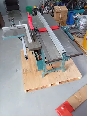 Professional Carpenter’S Combined Woodworking Machine 220v