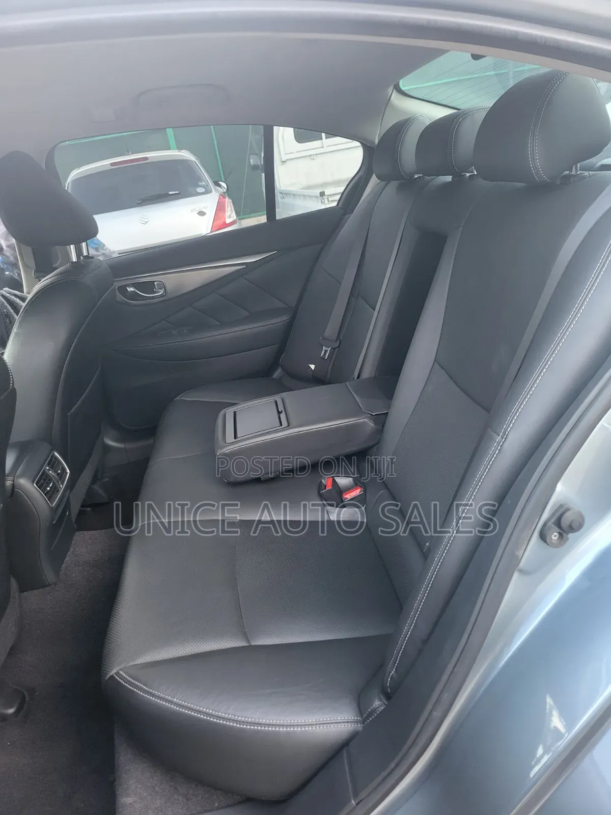 Nissan Skyline 2018 Blue