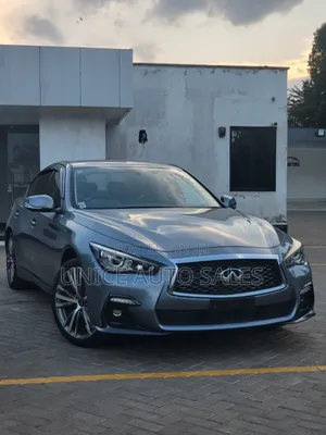 Nissan Skyline 2018 Blue