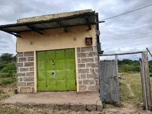 5bdrm House in Ngoliba for sale