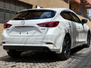 Mazda Axela 2018 Pearl