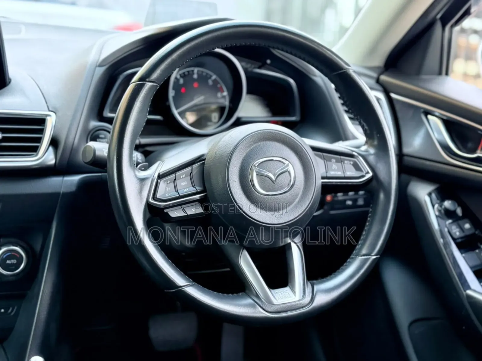 Mazda Axela 2018 Pearl