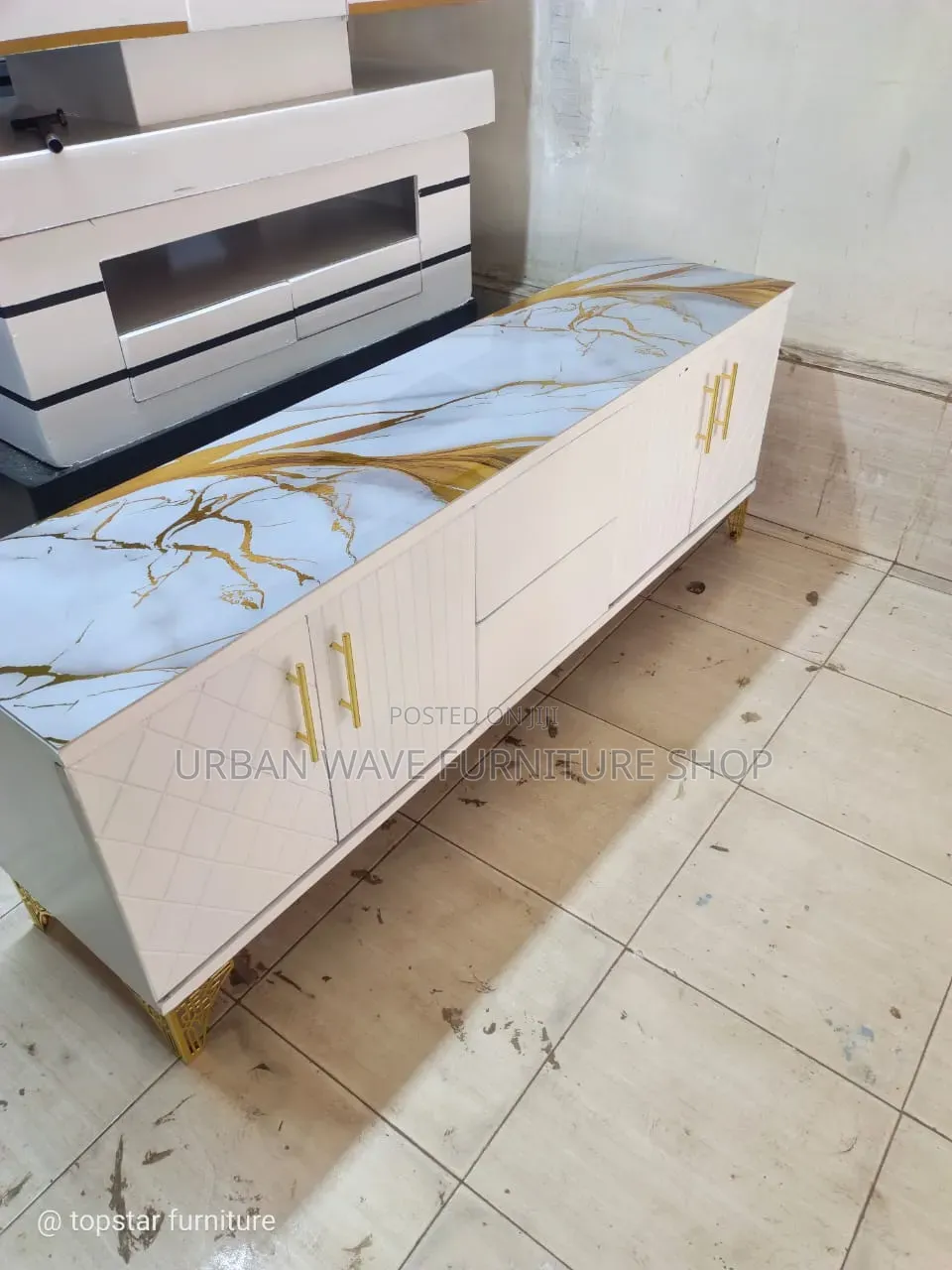 Stylish Clean Stand (Tv Stand)