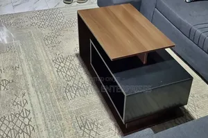 Victoria Coffee Table in Brown – Style Meets Everyday Functionality