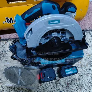Makita 96v Cordless Circular Saw With 2 Batteries