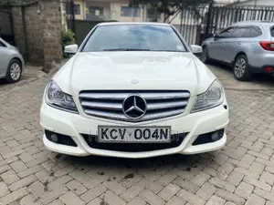 Mercedes-Benz C200 2012 White