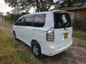 Toyota Voxy 2012 White