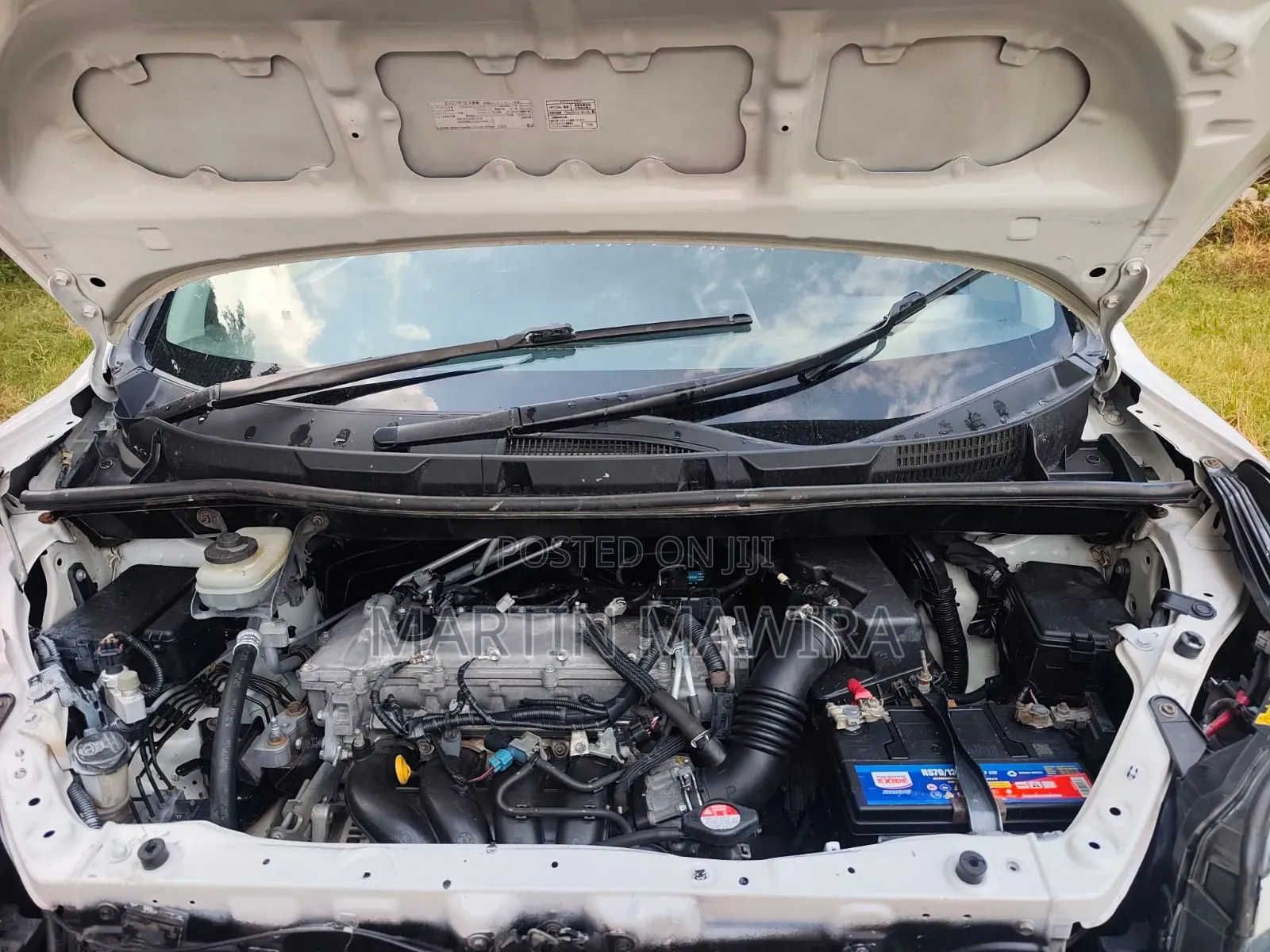 Toyota Voxy 2012 White
