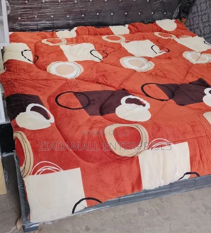 Single Woolen Duvet – Soft, Durable, and Naturally Insulating
