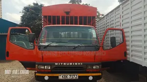 Mitsubishi Canter Hd 4d34 2009 Red