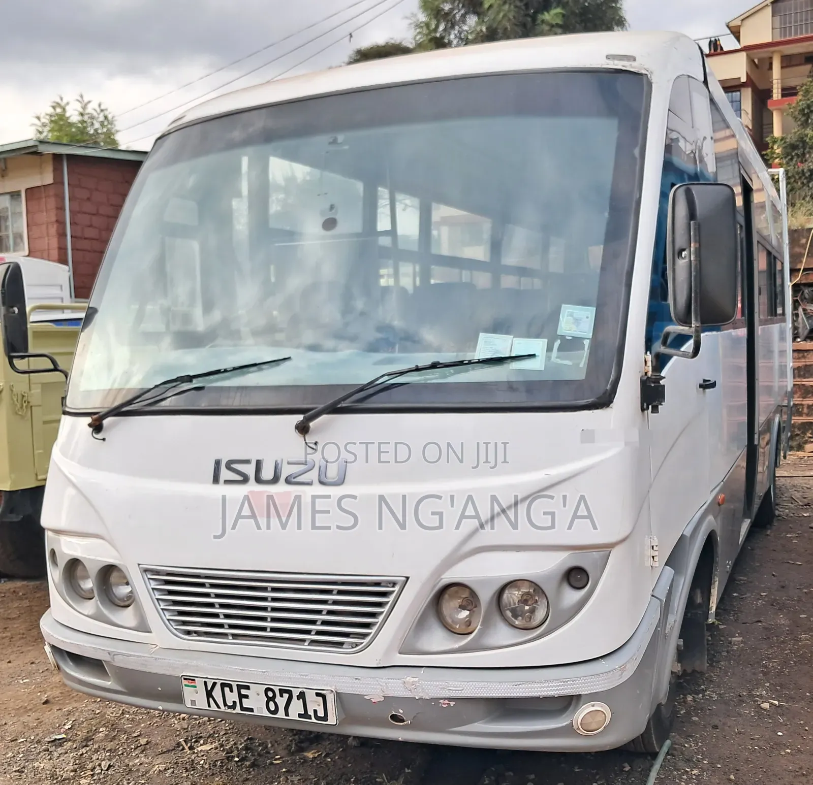 Isuzu NQR 2014 White