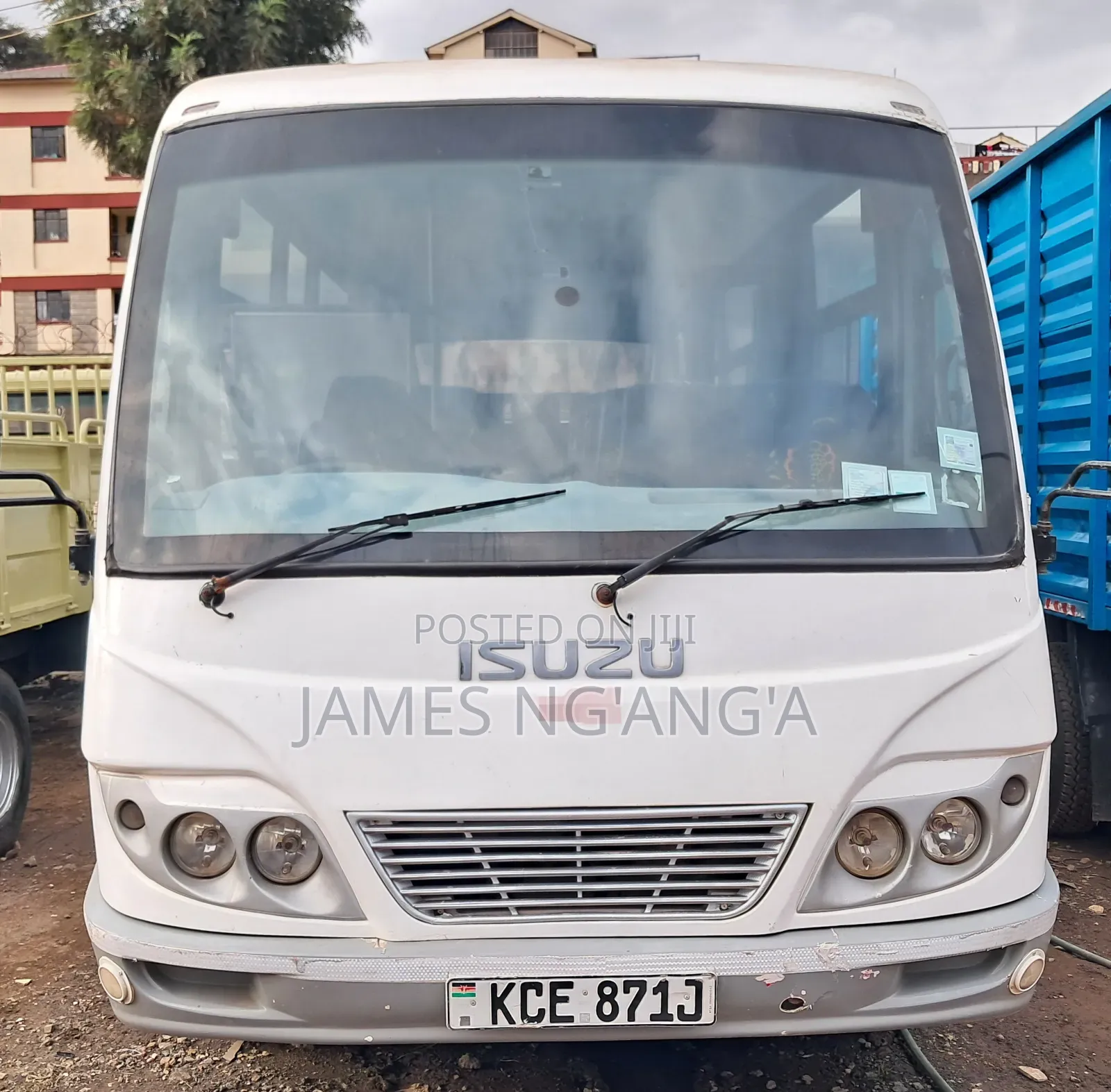 Isuzu NQR 2014 White