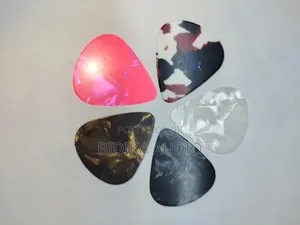 5 Guitar Picks/Pectrum High Quality, Different Thickness