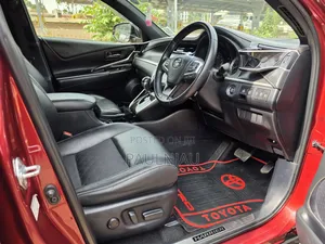 Toyota Harrier 2017