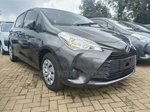 Toyota Vitz 1.0 FWD 5dr 2019 Gray