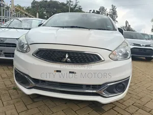 Mitsubishi Mirage ES 2017 White