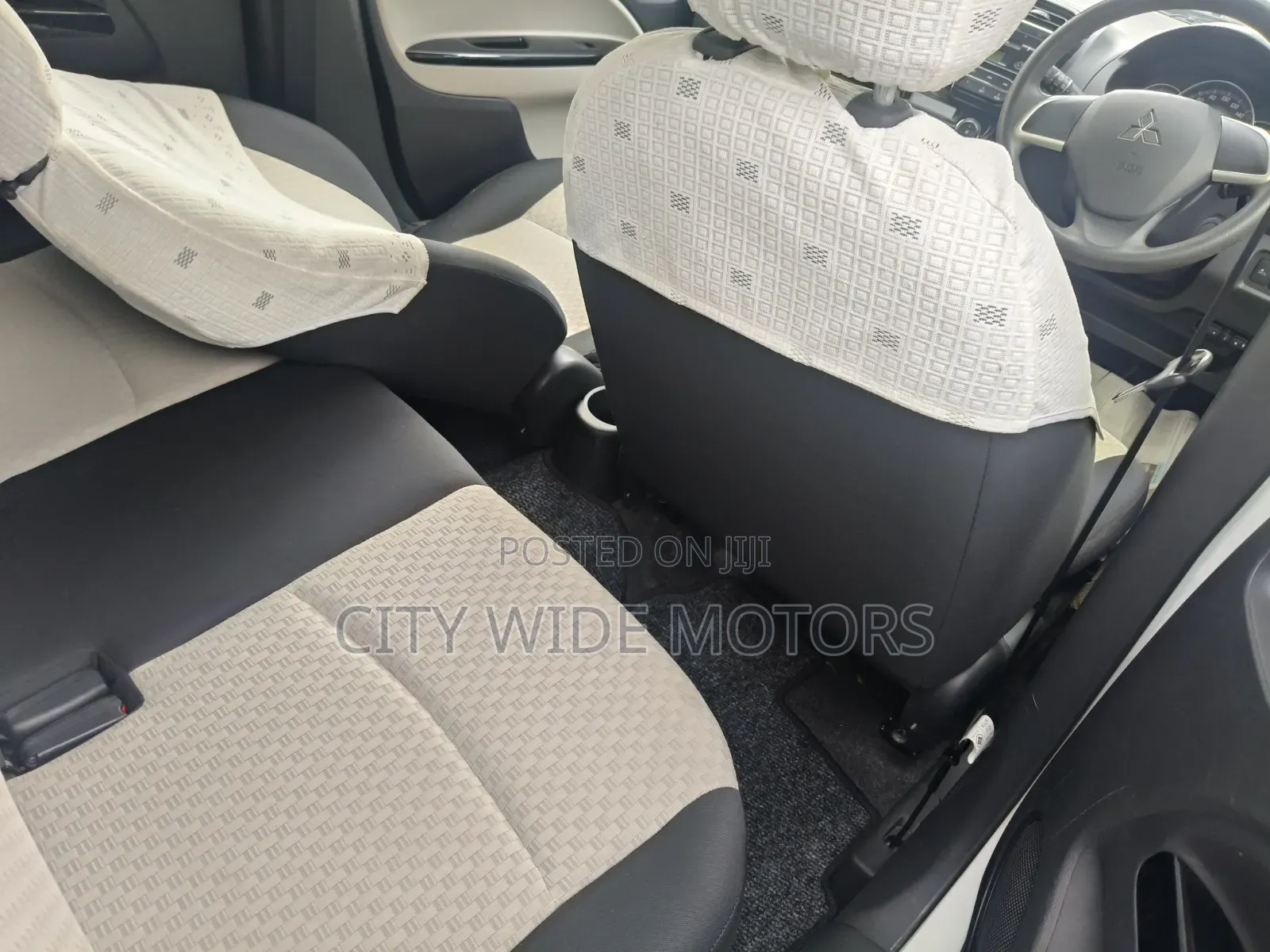 Mitsubishi Mirage ES 2017 White