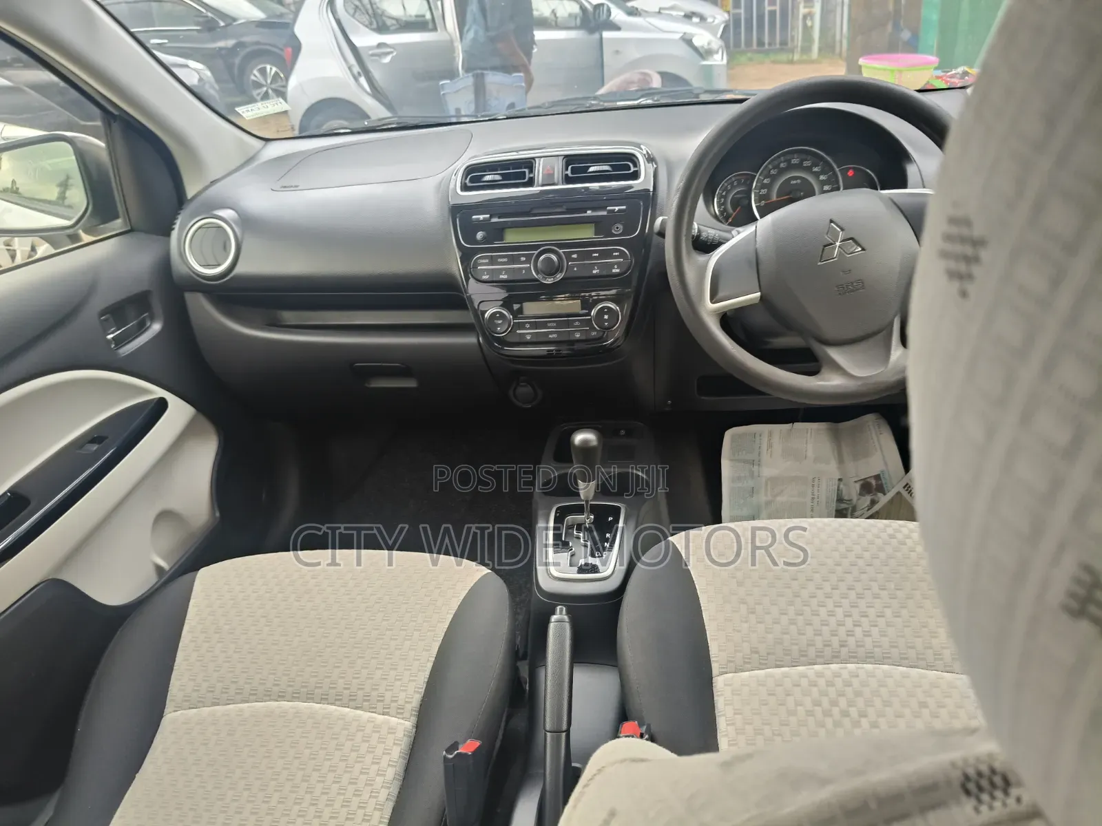 Mitsubishi Mirage ES 2017 White