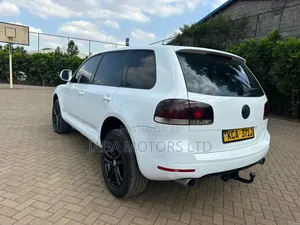 Volkswagen Touareg 2004 White