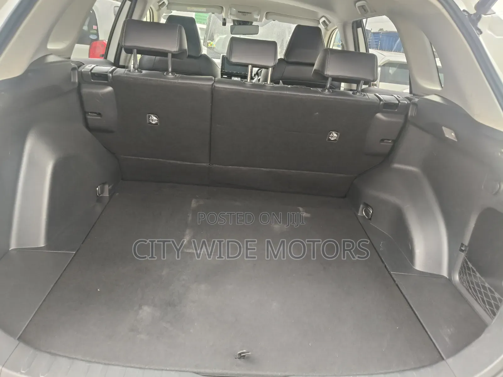 Toyota RAV4 Limited AWD 2019 White