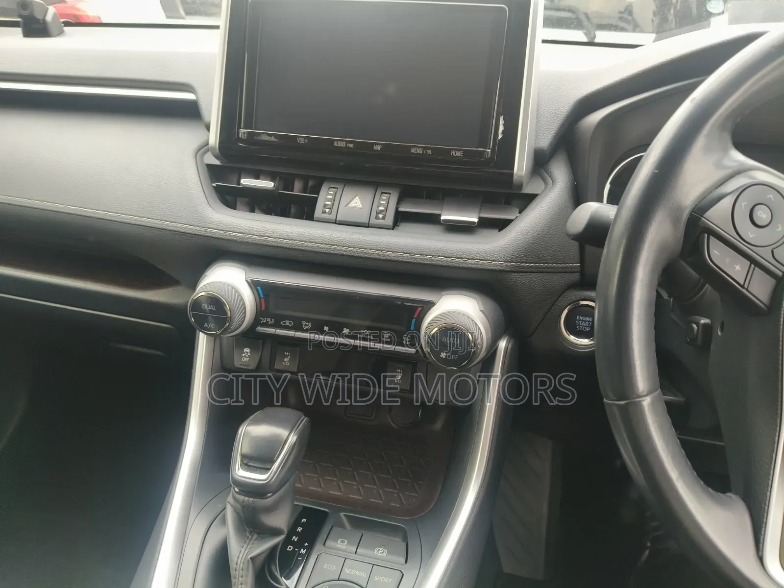 Toyota RAV4 Limited AWD 2019 White
