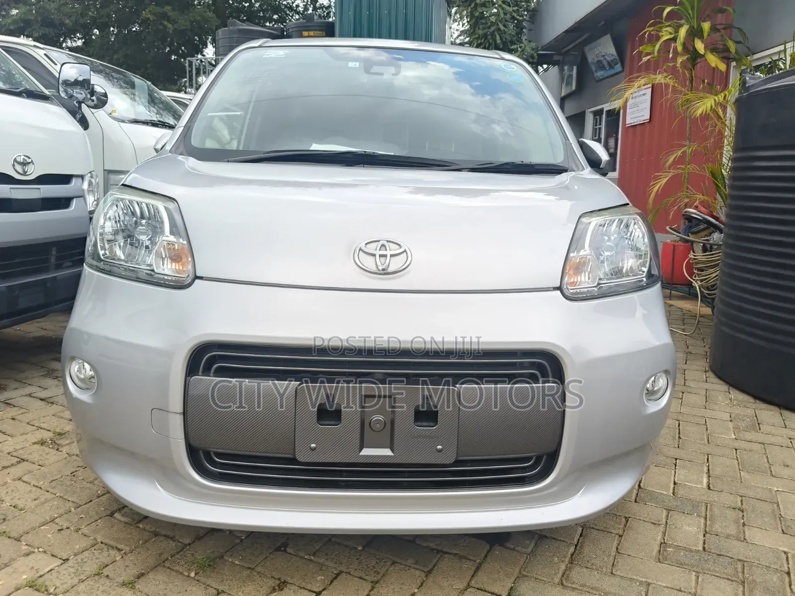 Toyota Porte 2019 White