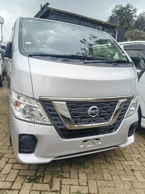 Nissan Caravan (Urvan) 2019 Silver
