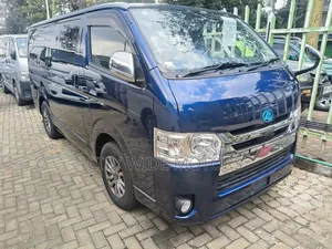 Toyota HiAce 2018 Blue