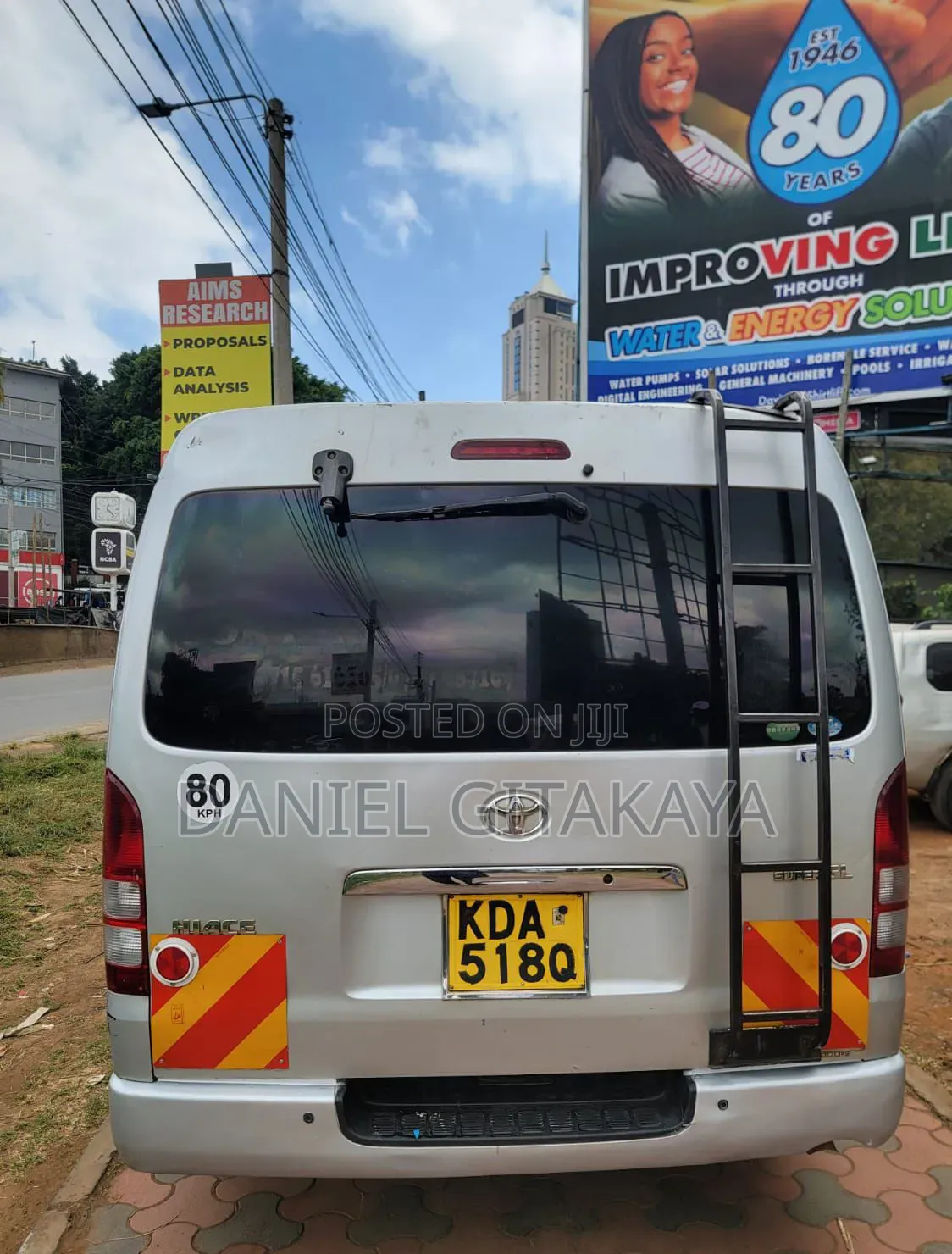 Toyota HiAce 2014 Silver