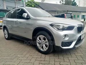BMW X1 xDrive28i AWD 2016 Silver