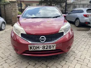 Nissan Note 2015 Red