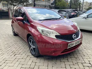 Nissan Note 2015 Red