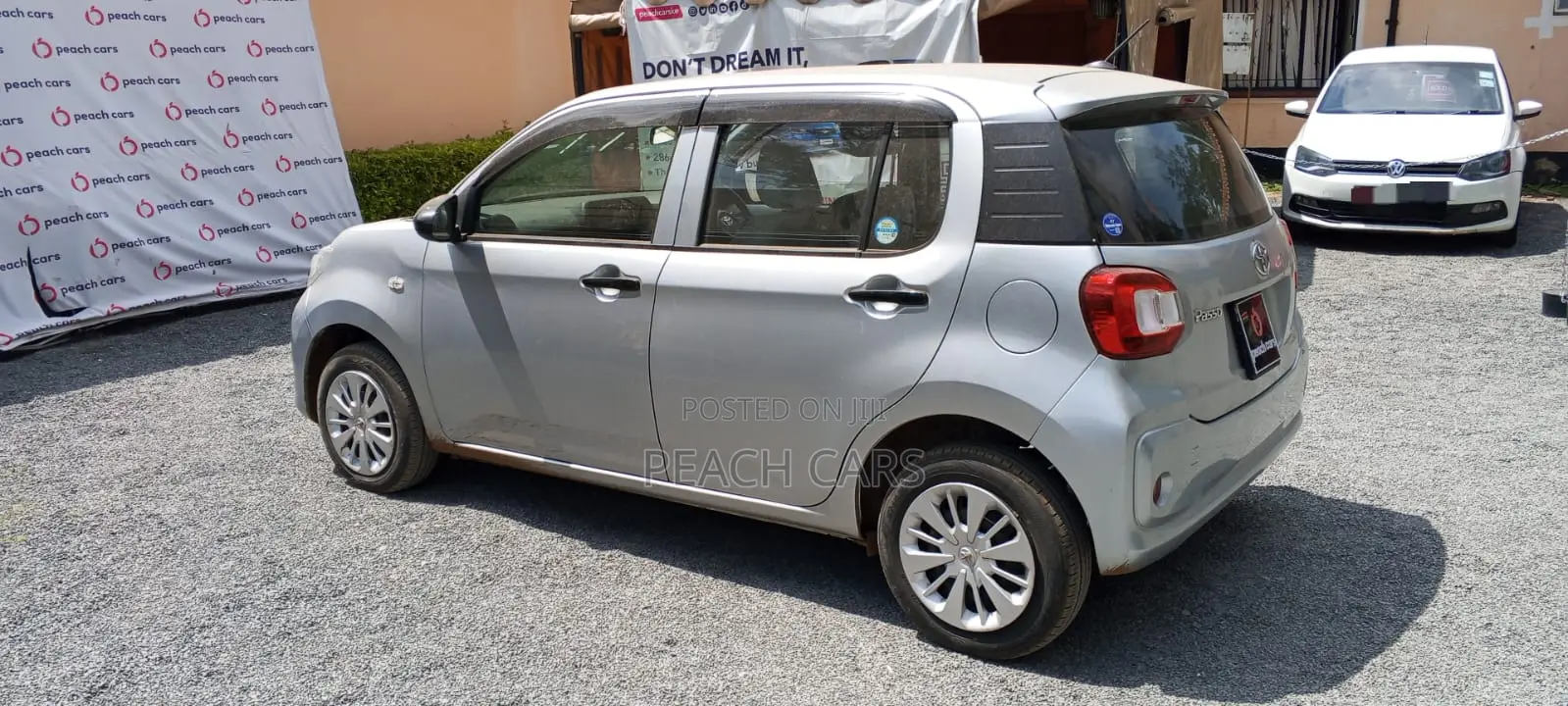 Toyota Passo 2018 Silver