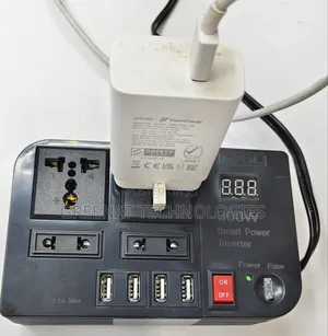 300w Smart Car Inverter 4 Usb Ouputs 2 Charging Ports