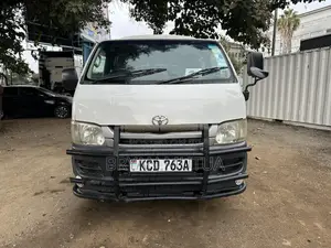 Toyota HiAce 2007 White