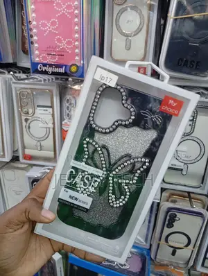 iPhone 17 Eye-Catching Aesthetic Case