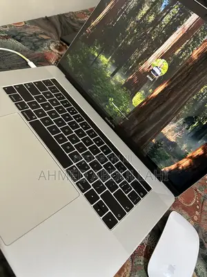 Laptop Apple MacBook Pro 16GB Intel Core i9 SSD 500GB