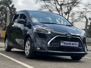 Toyota Sienta 1.5 AWD 2019 Black