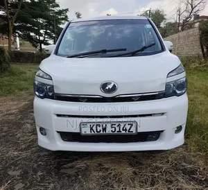 Toyota Voxy 2012 White