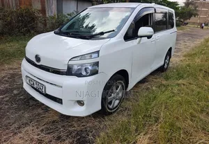 Toyota Voxy 2012 White