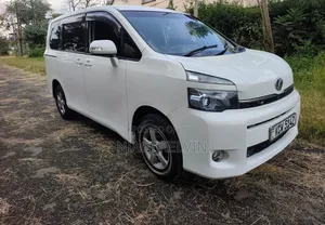 Toyota Voxy 2012 White