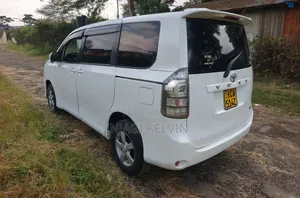 Toyota Voxy 2012 White